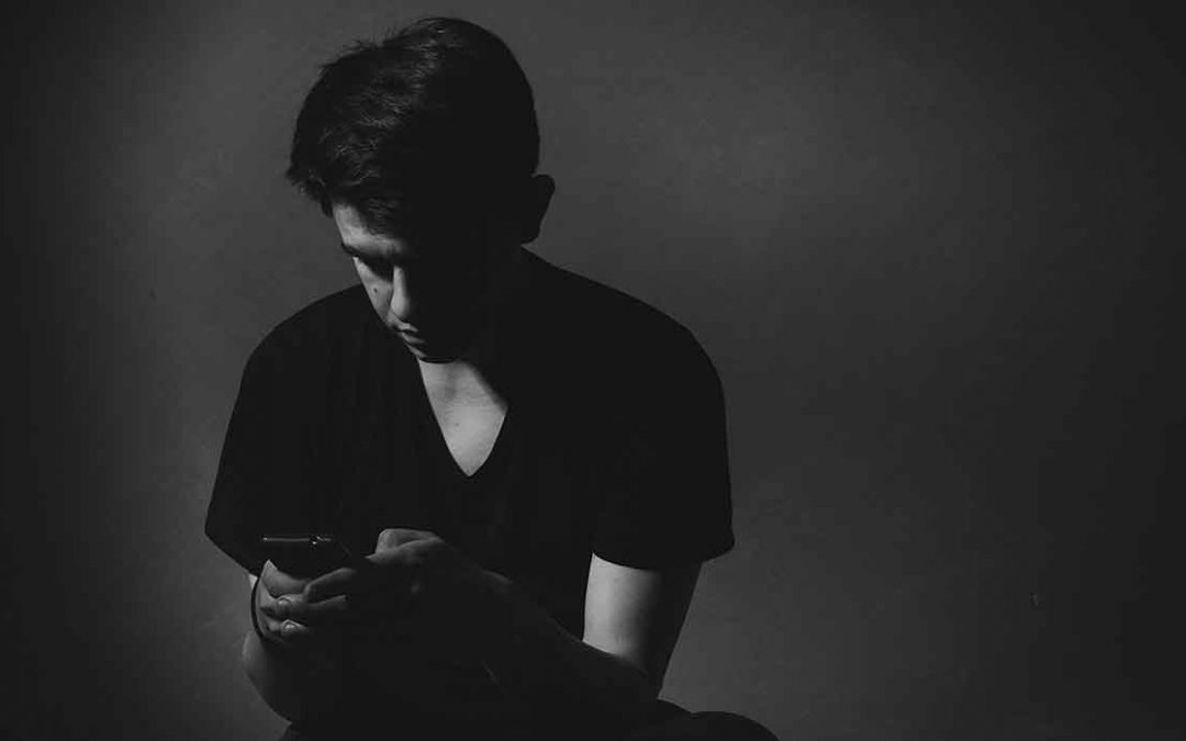 Cyber-bullied? Here are 5 Ways to Deal with It